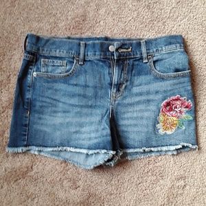 Jean Shorts w/ Flower patch